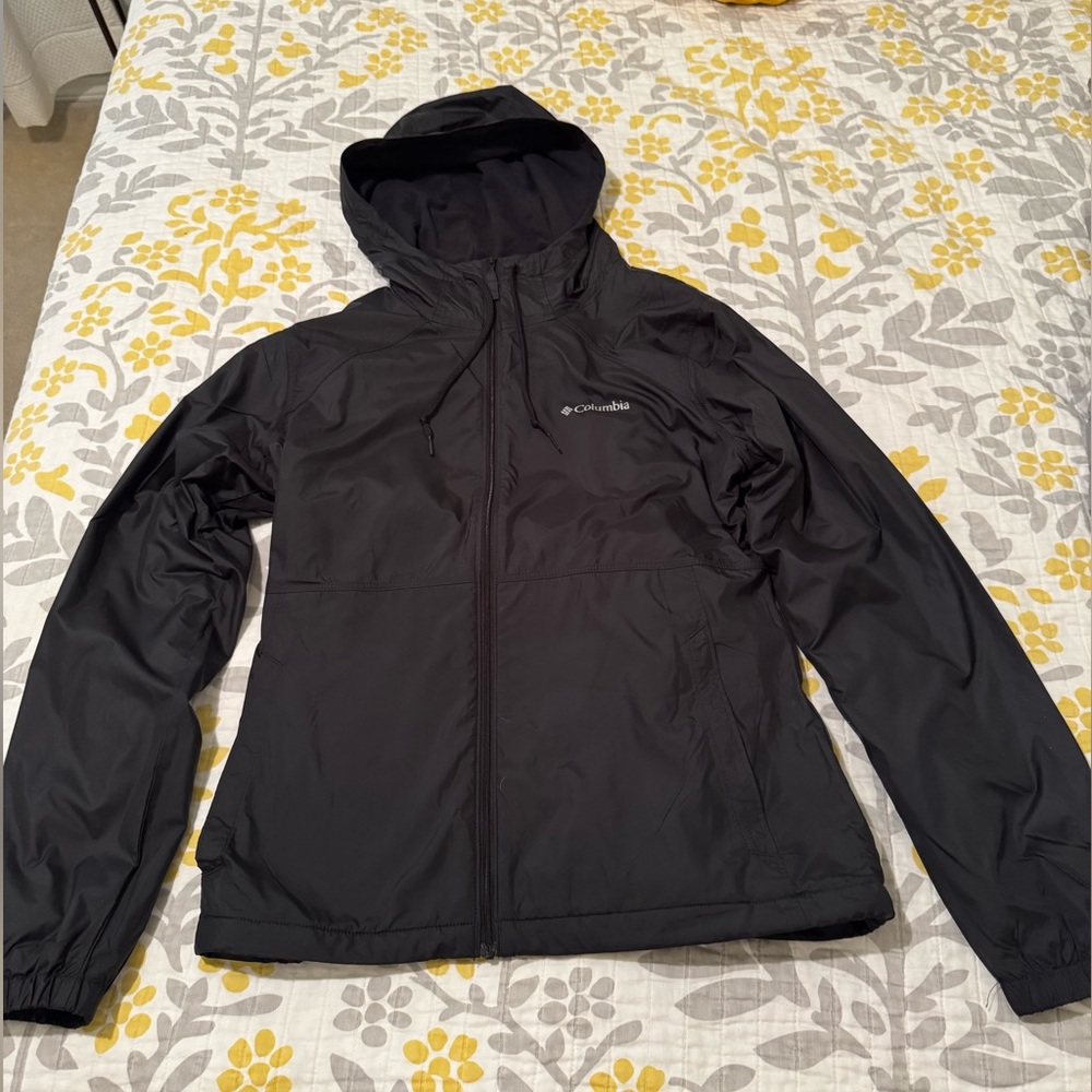 Columbia women’s lined windproof jacket